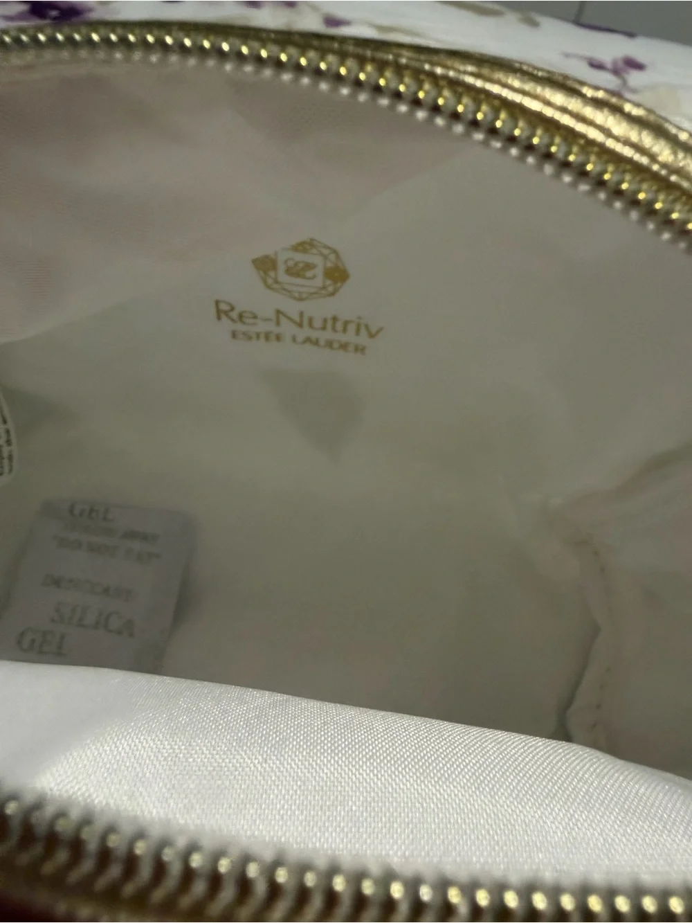 New Estée Lauder Elegant Cream & Gold Floral Cosmetic Pouch